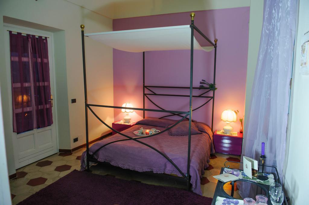 Agriturismo Paitin ألبا الغرفة الصورة